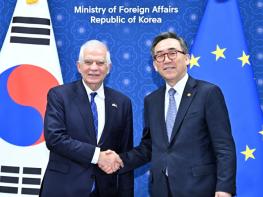 외교부 장관, EU 외교안보정책 고위대표와 제1차 한-EU 전략대화 개최 기사 이미지